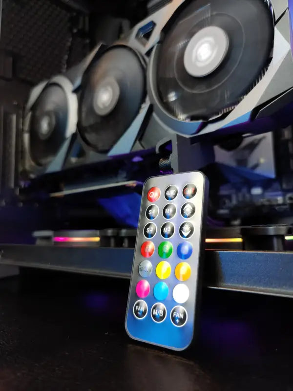 Color-selection remote control for the Illuminated Werewolf Gaming Tower with RTX 3060